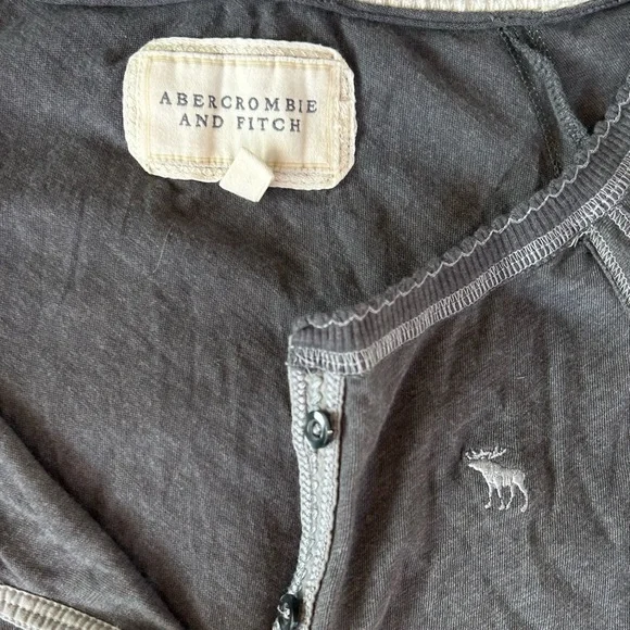 Y2K Vintage Abercrombie & Fitch Henley Top - Picture 5 of 9
